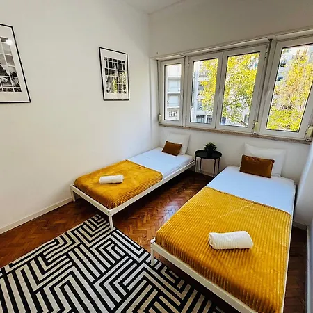 Crespo House Ii Fantastic D